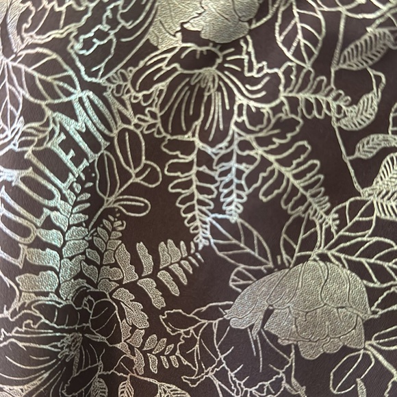 Lululemon black metallic floral print short legging, size 4. - Picture 4 of 4